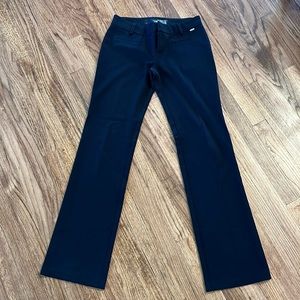 Guess CO. - black stretch dress pants- zip closure- size 27